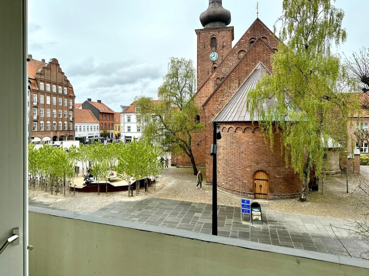 2 Vaerelses Retro Lejlighed Pa Torvet Horsens Exterior photo